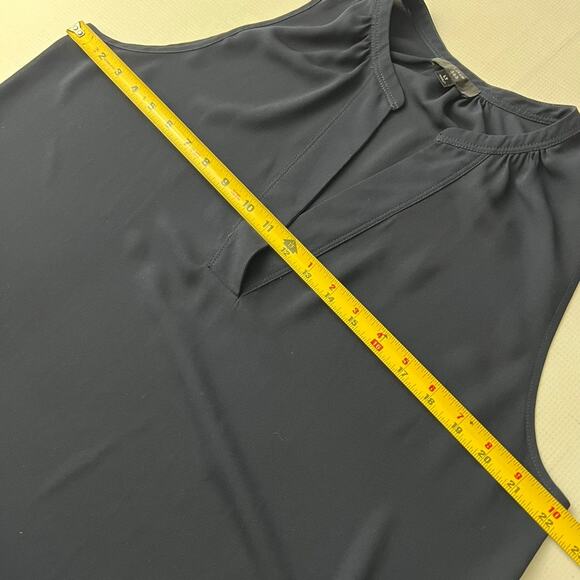 J. Crew 365 Sleeveless Open V Neck Top Blouse Tank Women Size LT Large Tall - Picture 3 of 10